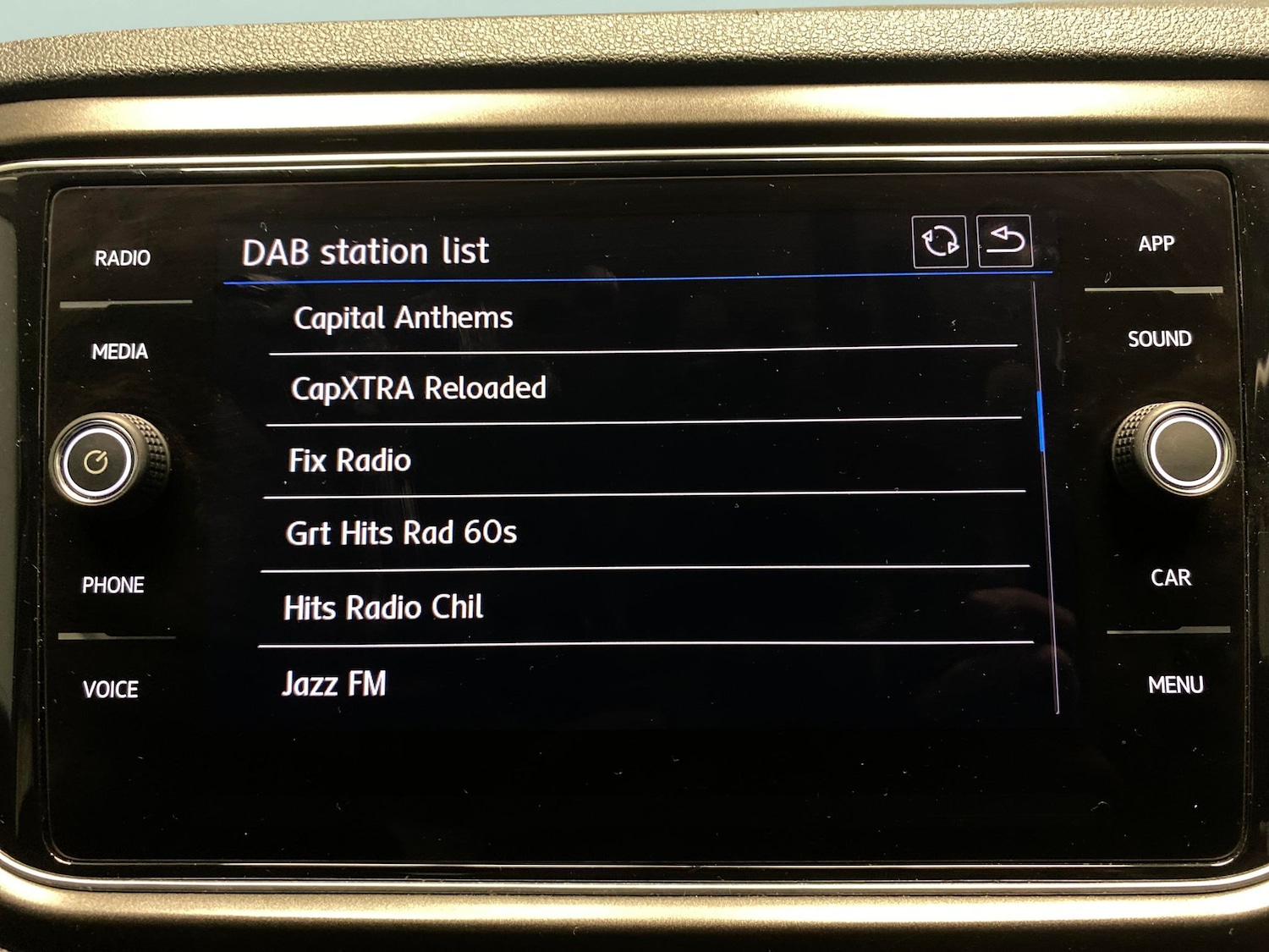 Used Volkswagen T-Roc 2018 for sale - 78221104: Photo 5