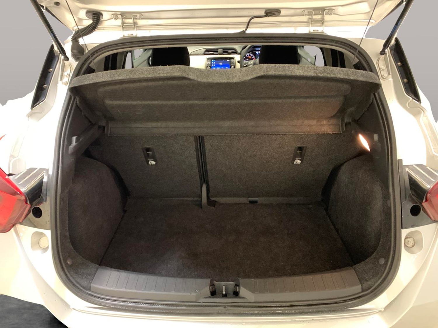 Used Nissan Micra 2018 for sale - 76954725: Photo 28