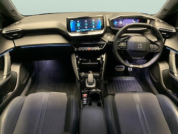 Used Peugeot 2008 2021 for sale - 75818033: Photo