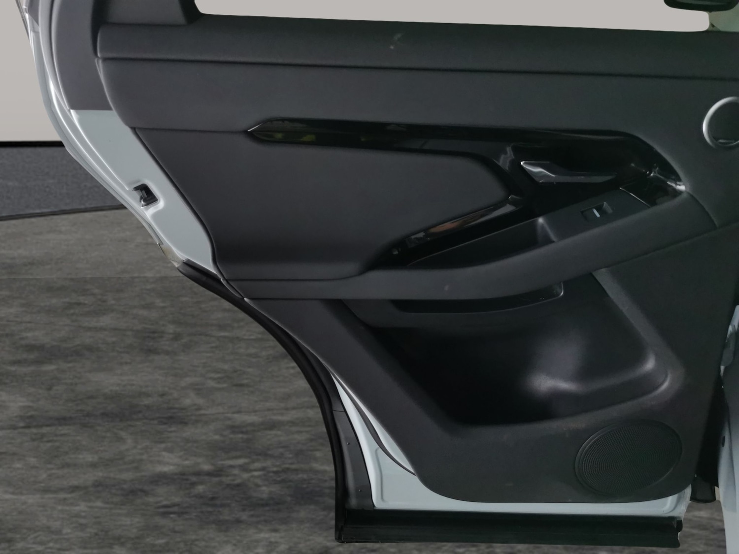 Used Land Rover Range Rover Evoque 2023 for sale - 77418153: Photo 35