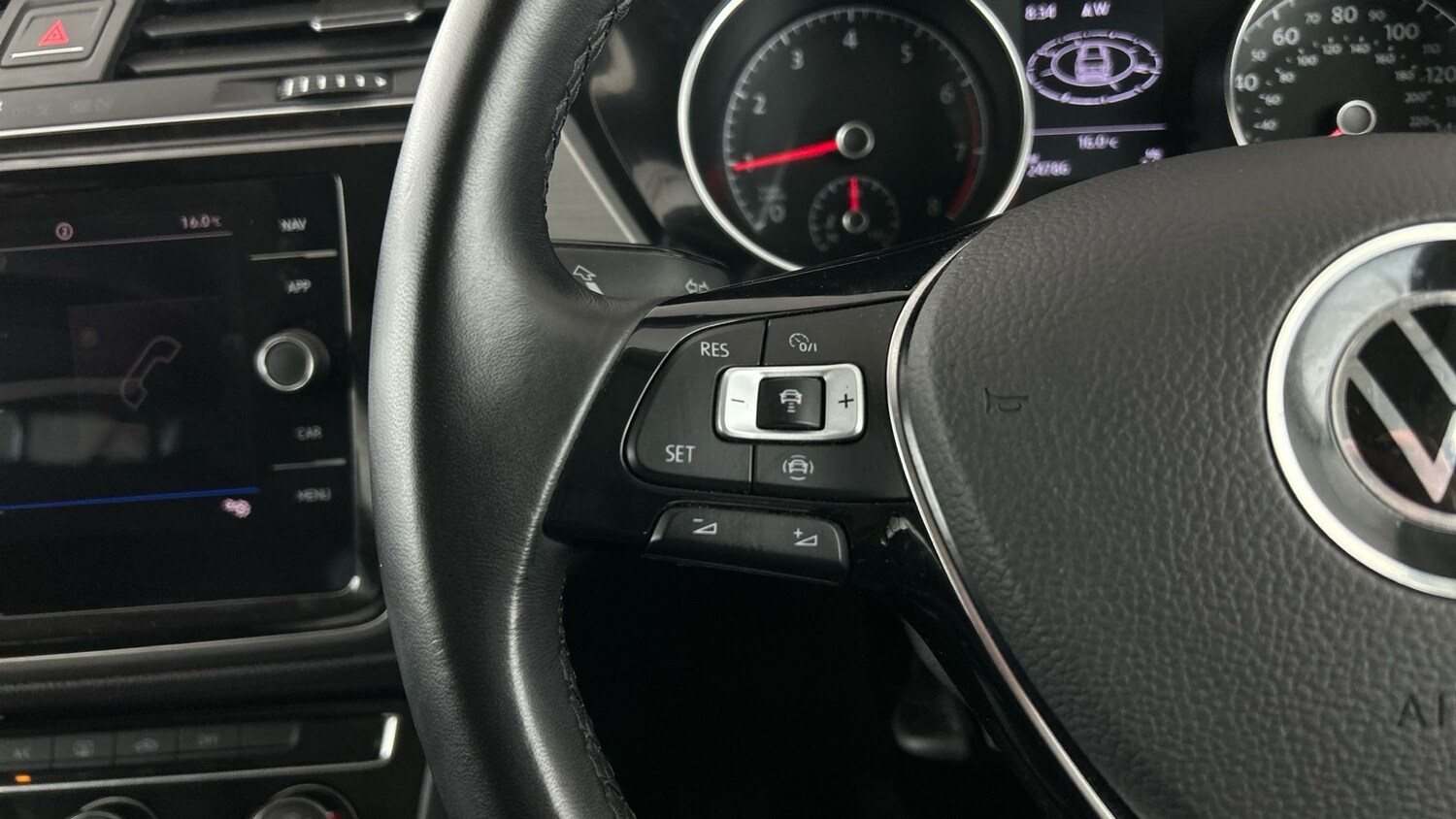 Used Volkswagen Touran 2021 for sale - 77555725: Photo 23