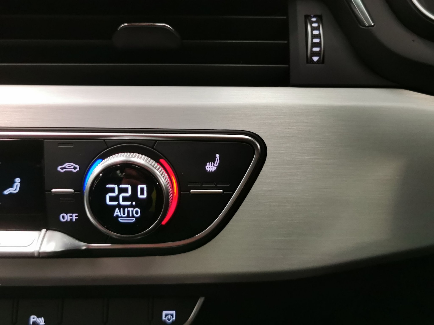 Used Audi A4 Avant 2023 for sale - 76668685: Photo 17