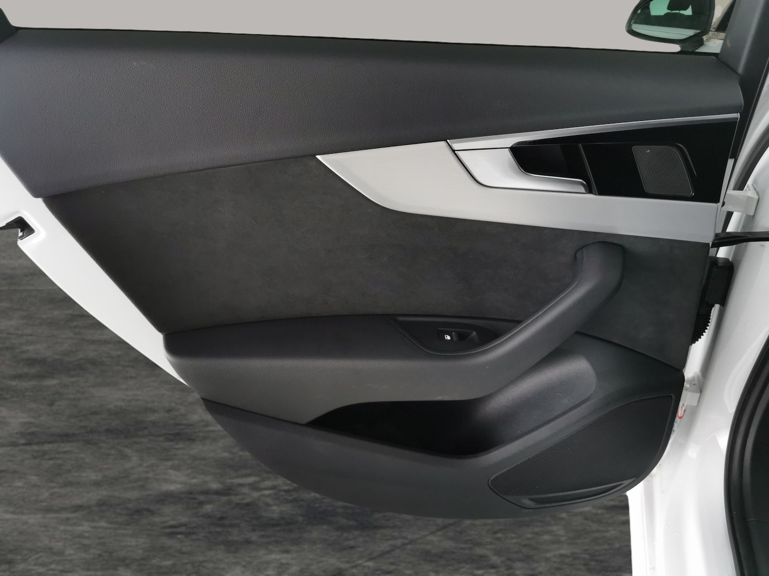 Used Audi A4 Avant 2023 for sale - 76668685: Photo 31