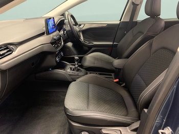 Used Ford Focus 2022 for sale - 78287336: Photo