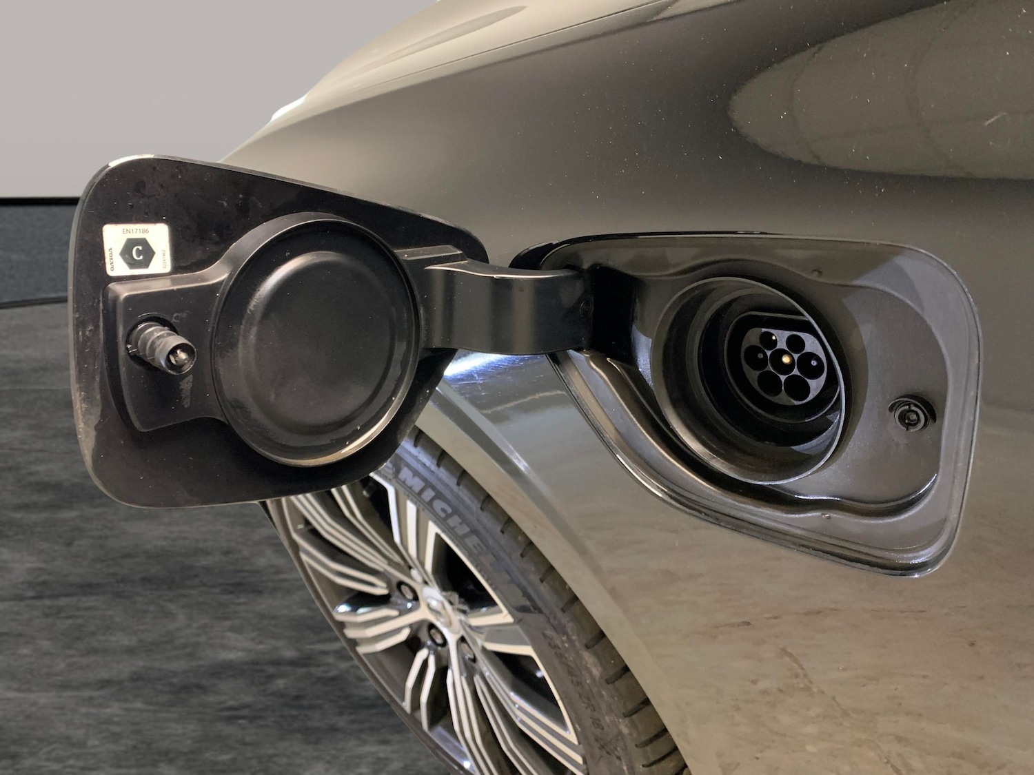 Used Volvo V60 2021 for sale - 77127873: Photo 28