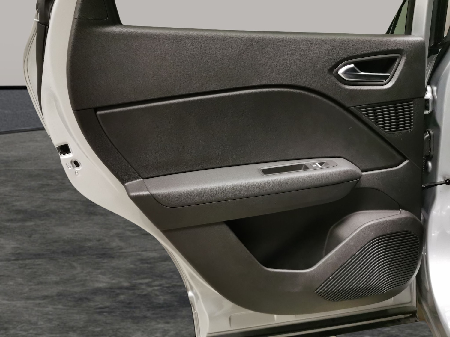 Used Renault Captur 2022 for sale - 77604970: Photo 28