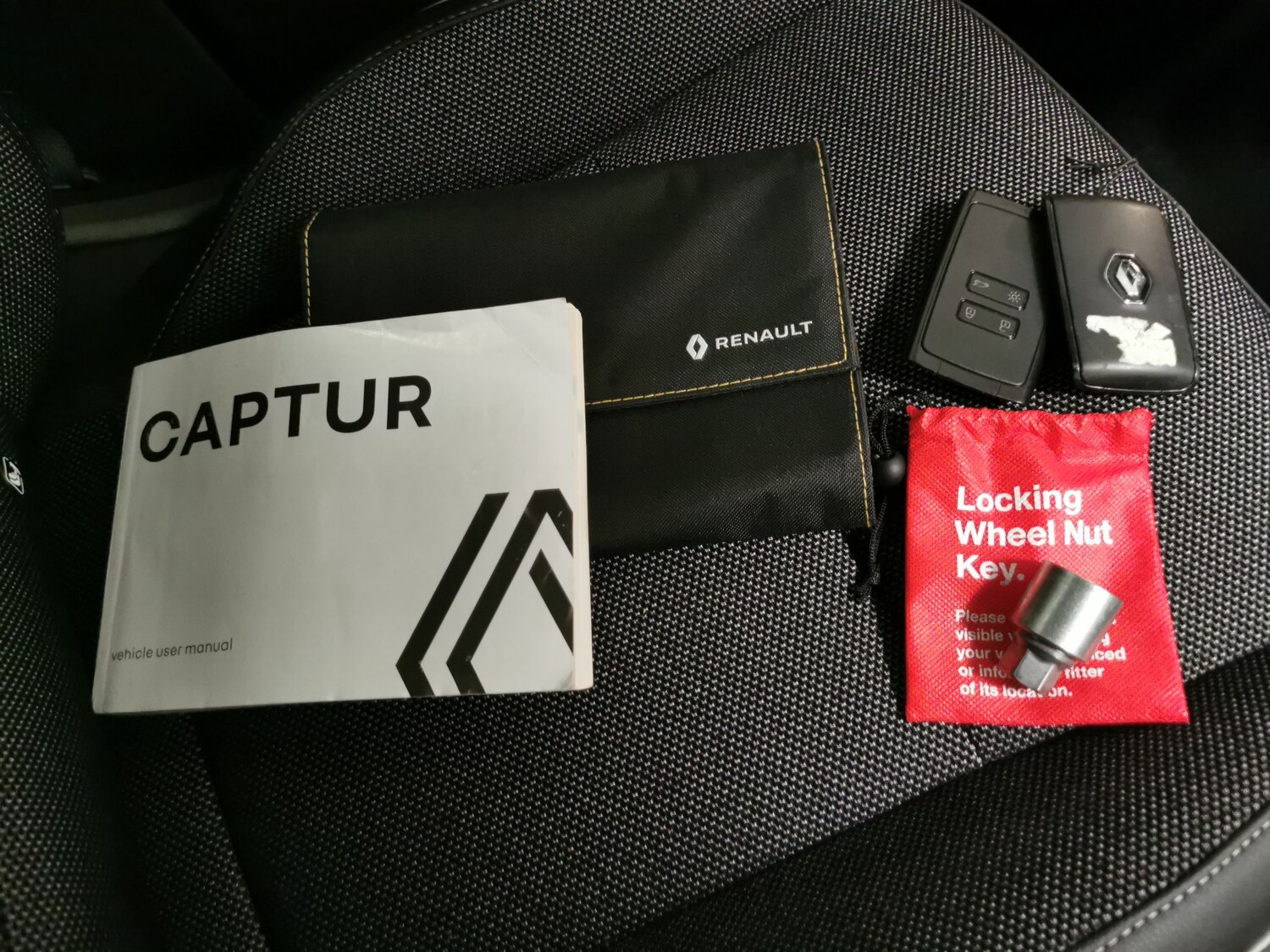 Used Renault Captur 2022 for sale - 77604970: Photo 31