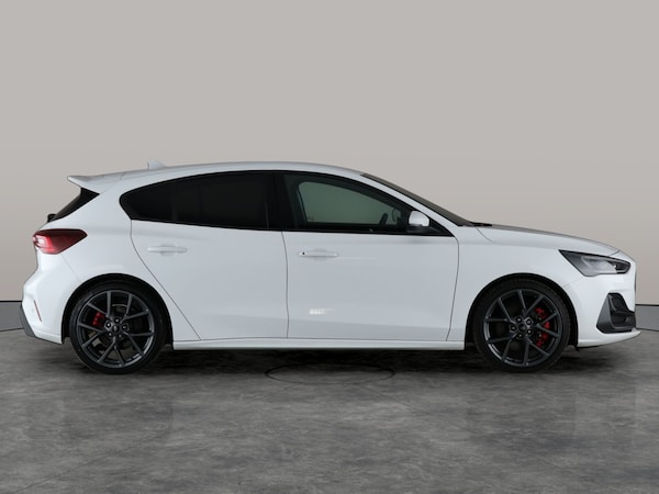 Used Ford Focus 2023 for sale - 76184829: Photo 11