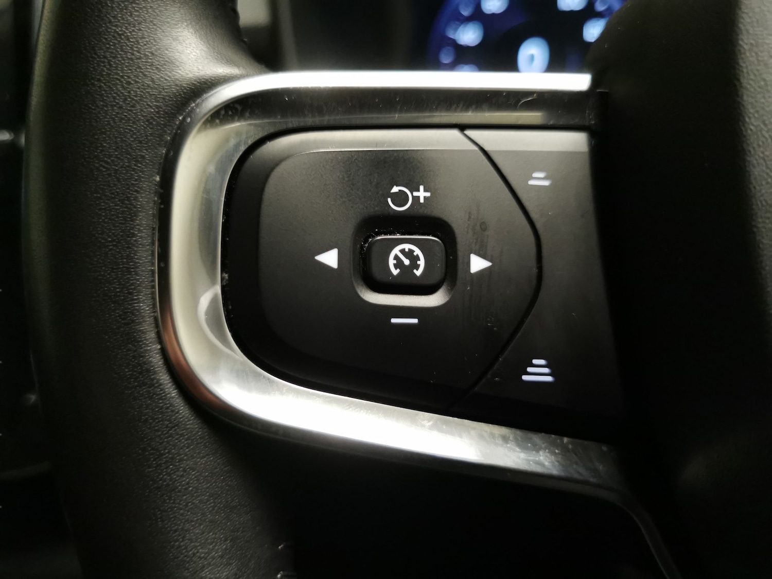 Used Volvo XC40 2020 for sale - 76980465: Photo 16