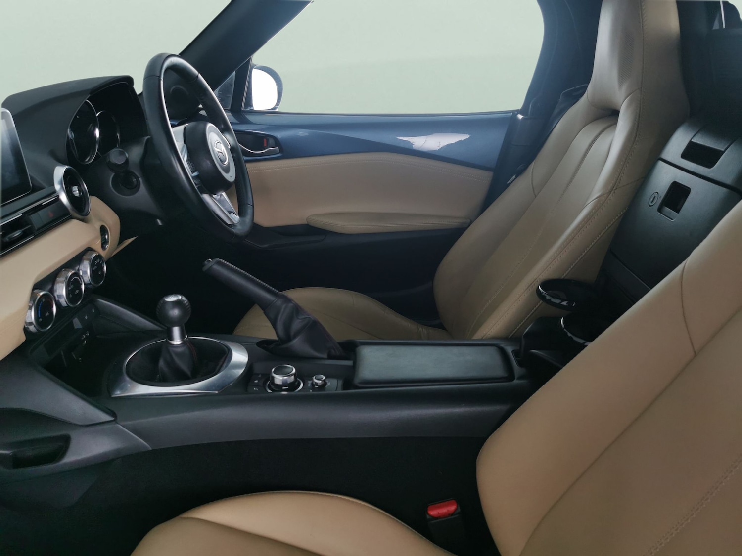 Used Mazda MX-5 2016 for sale - 76879139: Photo 4