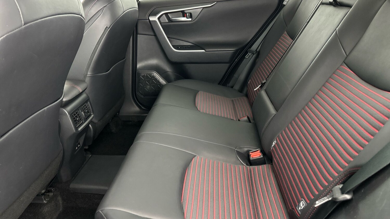 Used Toyota RAV4 2022 for sale - 77347403: Photo 17