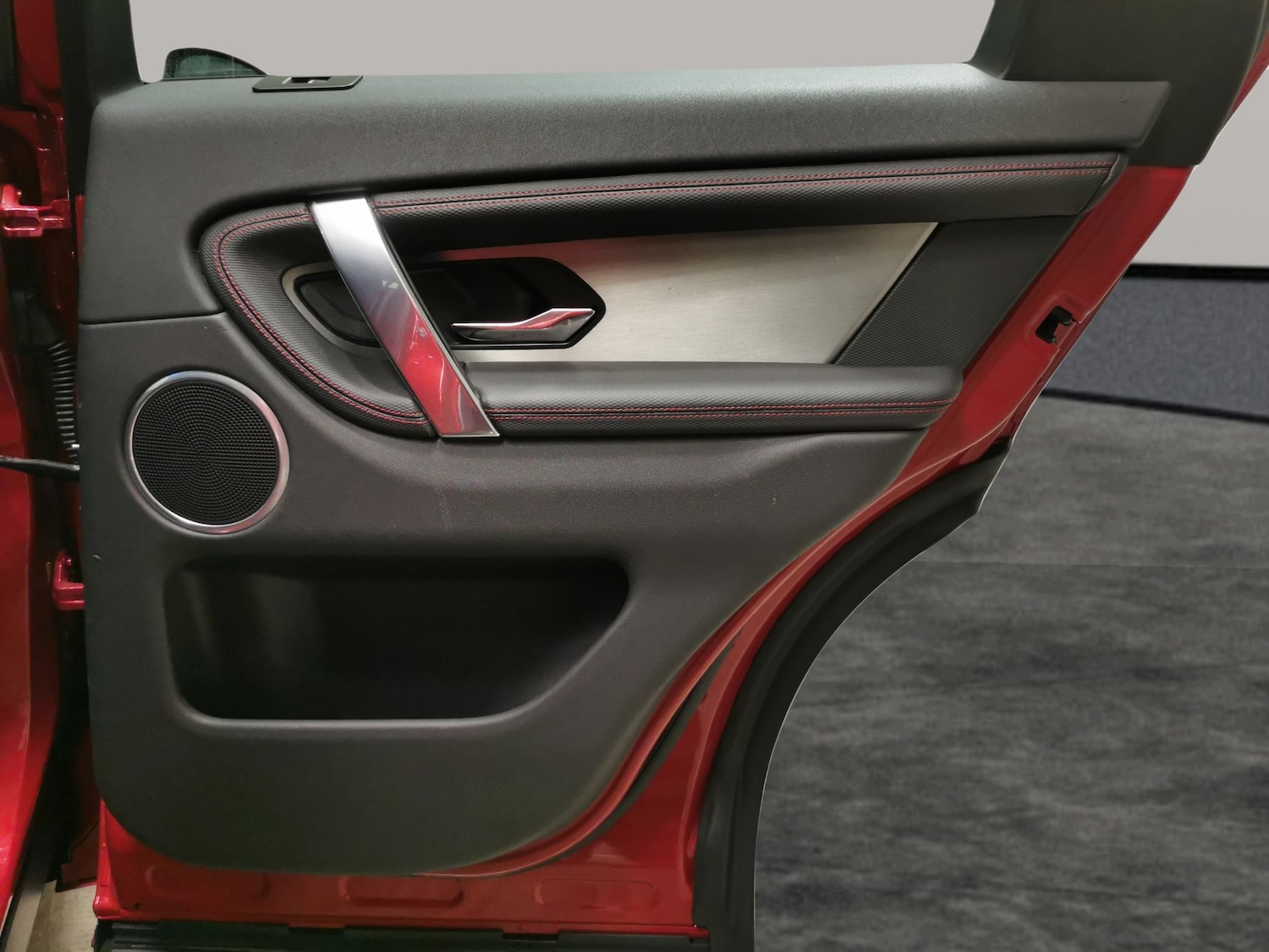 Used Land Rover Discovery Sport 2023 for sale - 78132601: Photo 31