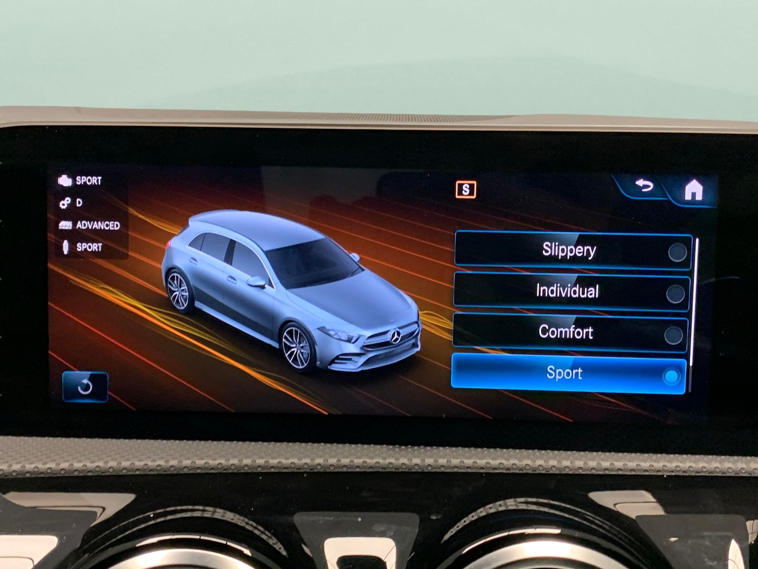 Used Mercedes-Benz A-Class 2019 for sale - 76128751: Photo 24