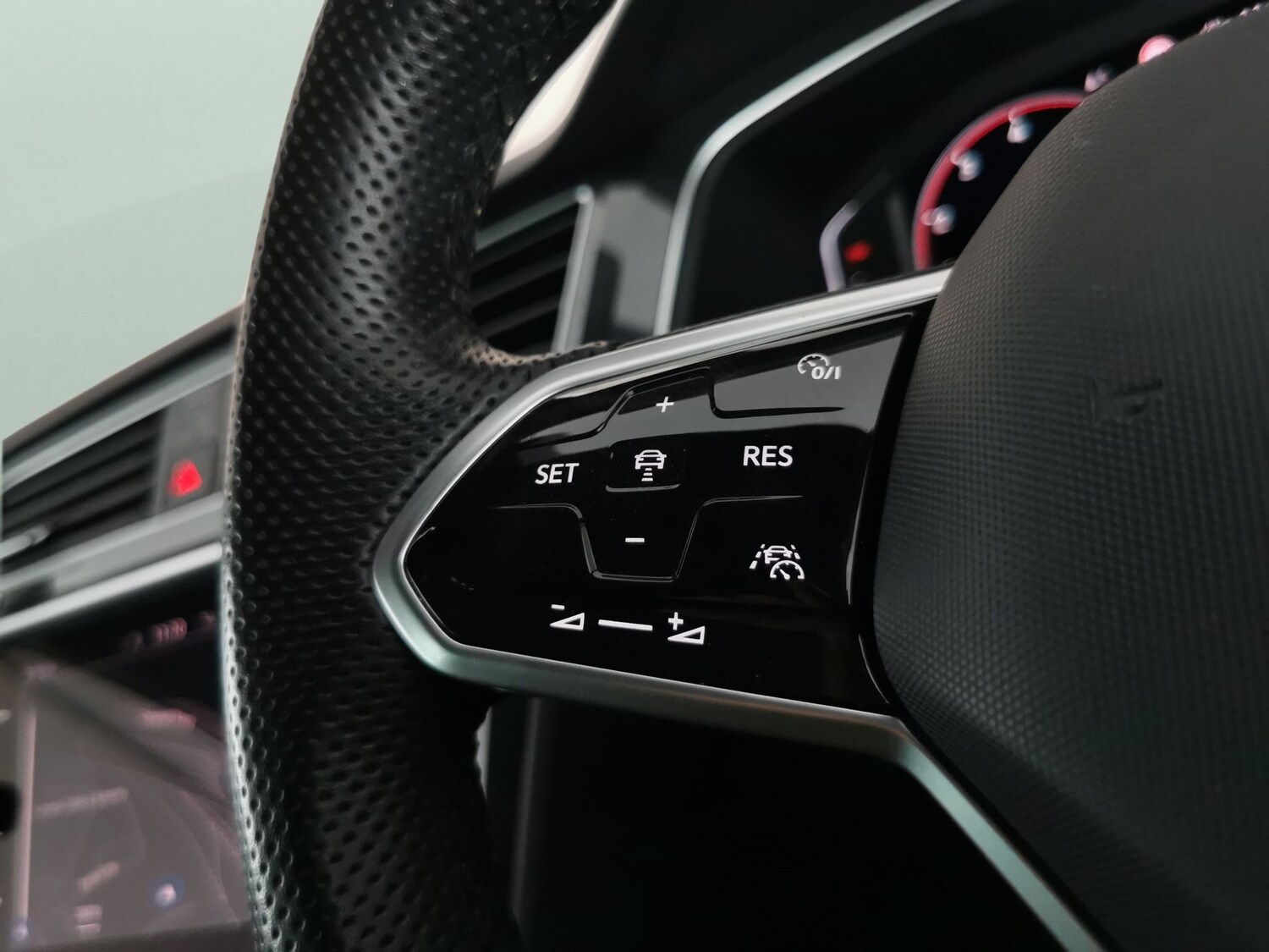 Used Volkswagen Tiguan 2023 for sale - 78065407: Photo 25