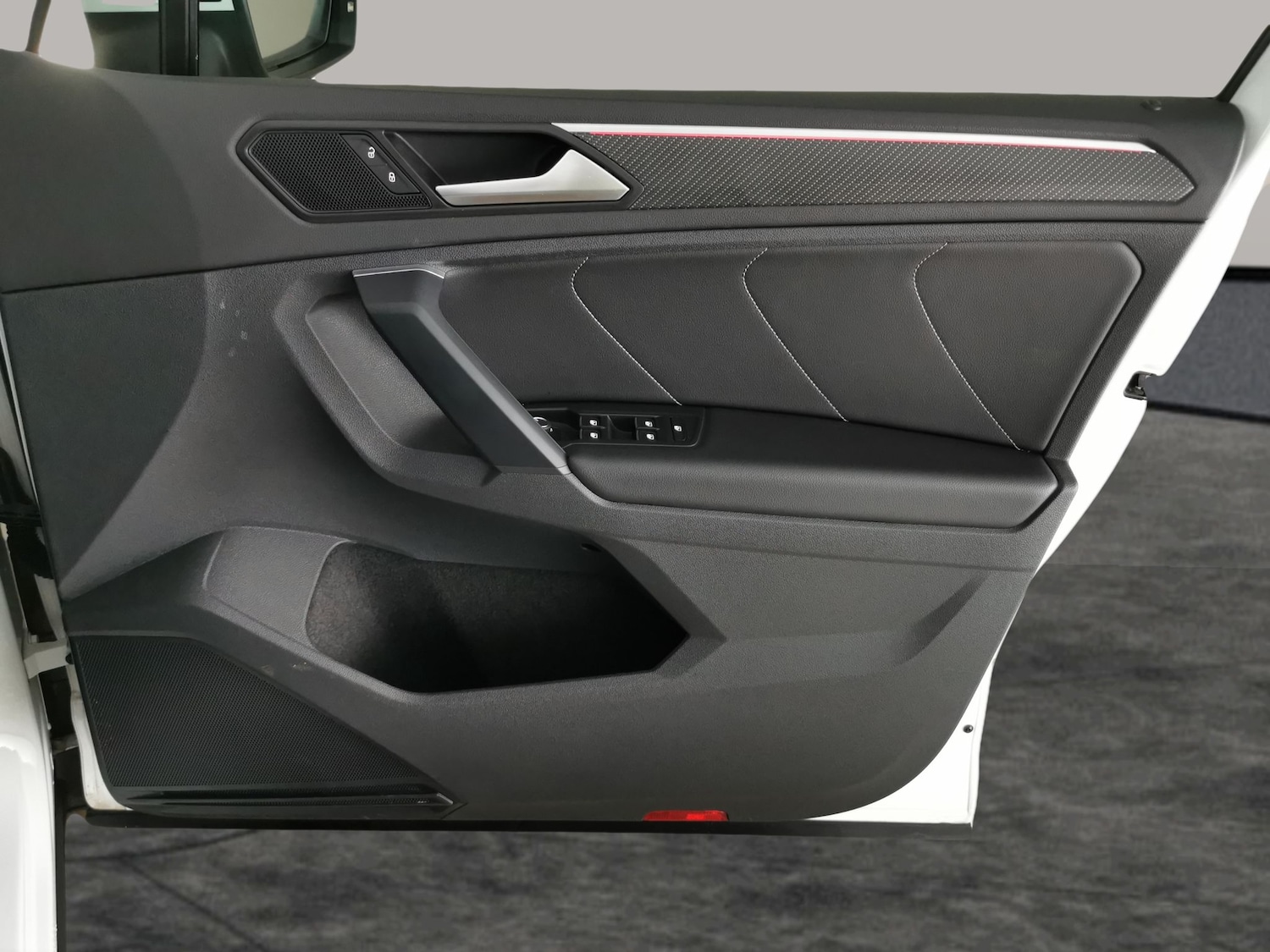 Used Volkswagen Tiguan 2023 for sale - 78065407: Photo 36