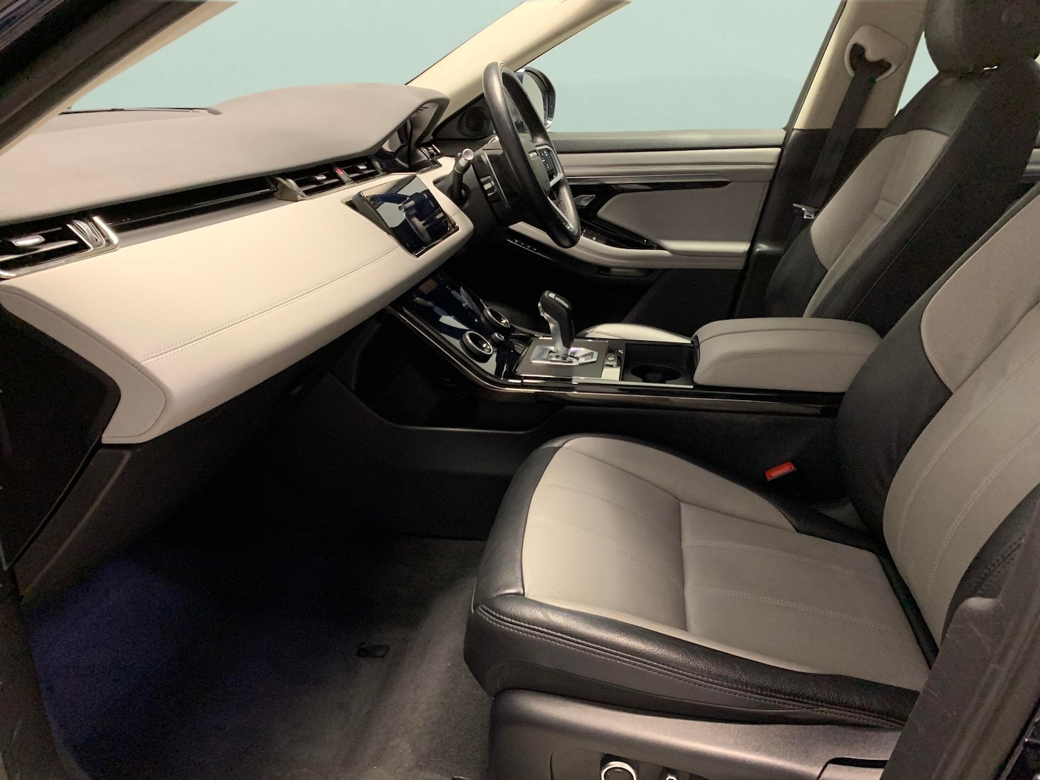 Used Land Rover Range Rover Evoque 2021 for sale - 76980484: Photo 4