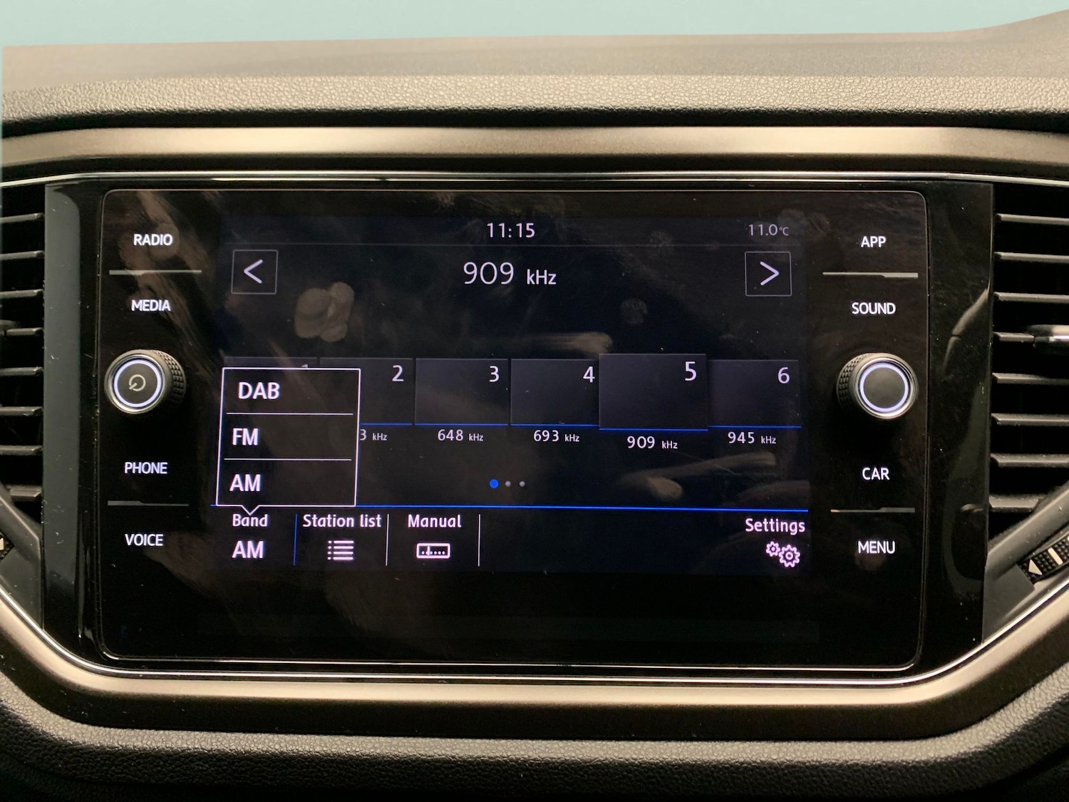 Used Volkswagen T-Roc for sale - 77569842: Photo 5