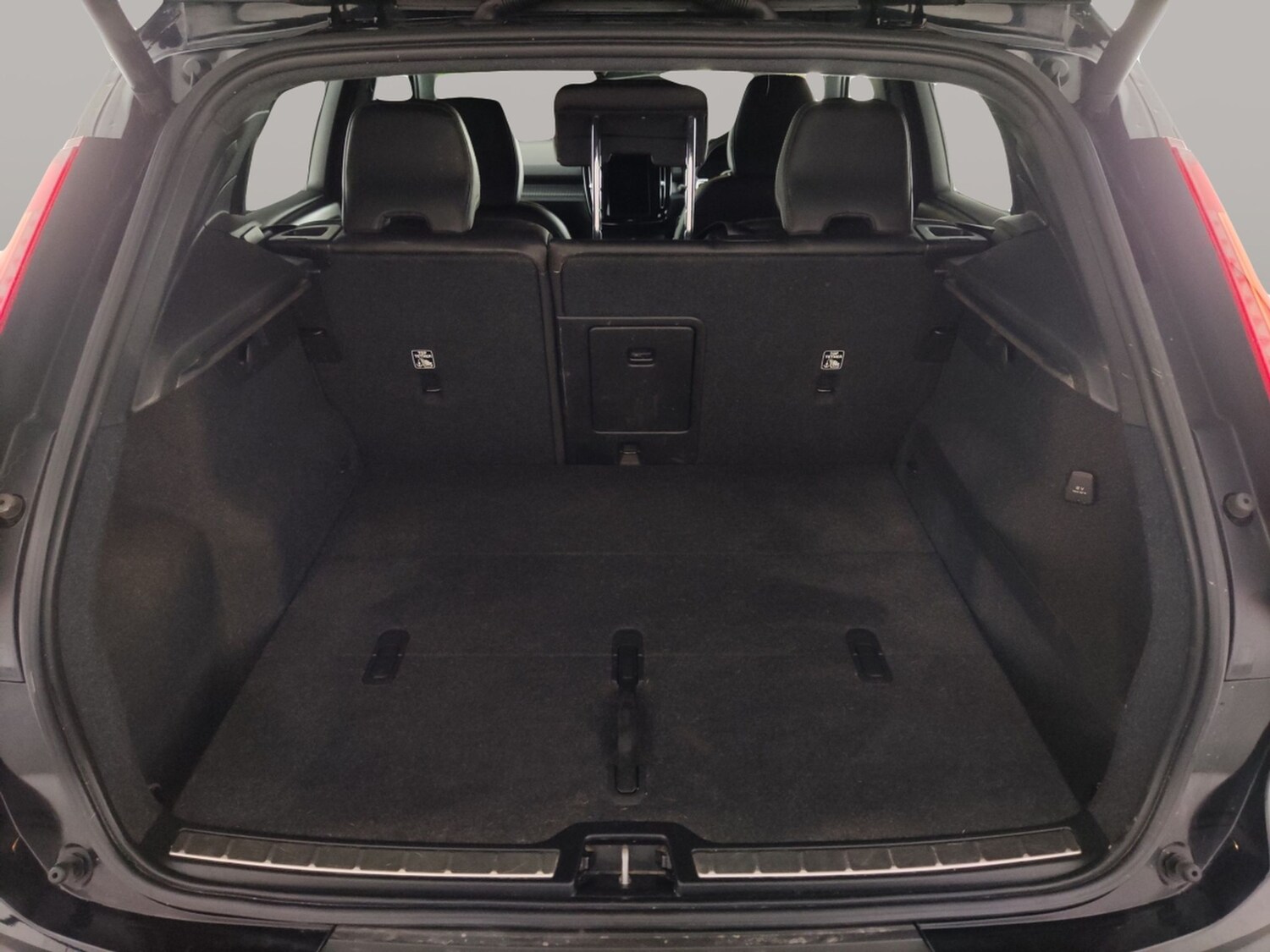 Used Volvo XC40 2019 for sale - 78104015: Photo 31