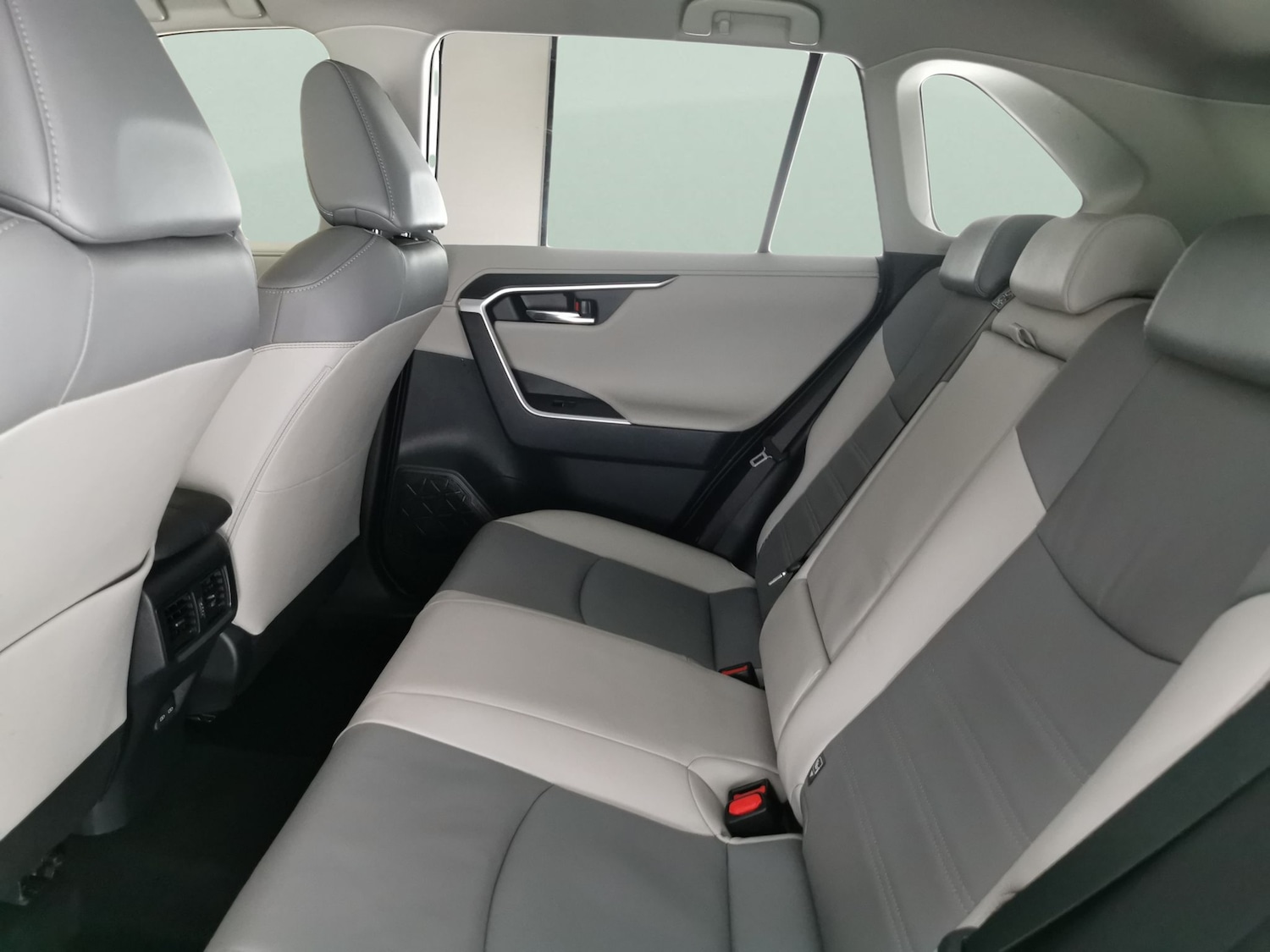 Used Toyota RAV4 2022 for sale - 77244921: Photo 31