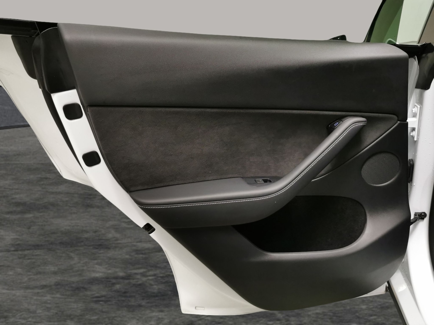 Used Tesla Model Y 2024 for sale - 78028343: Photo 28