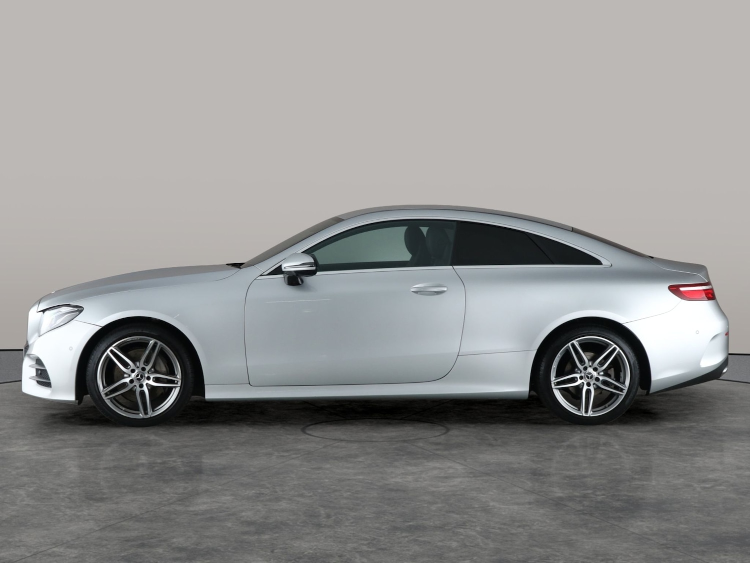 Used Mercedes-Benz E Class 2020 for sale - 76342410: Photo 16