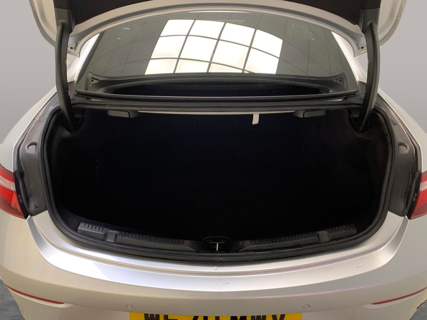 Used Mercedes-Benz E Class 2020 for sale - 76342410: Photo 47