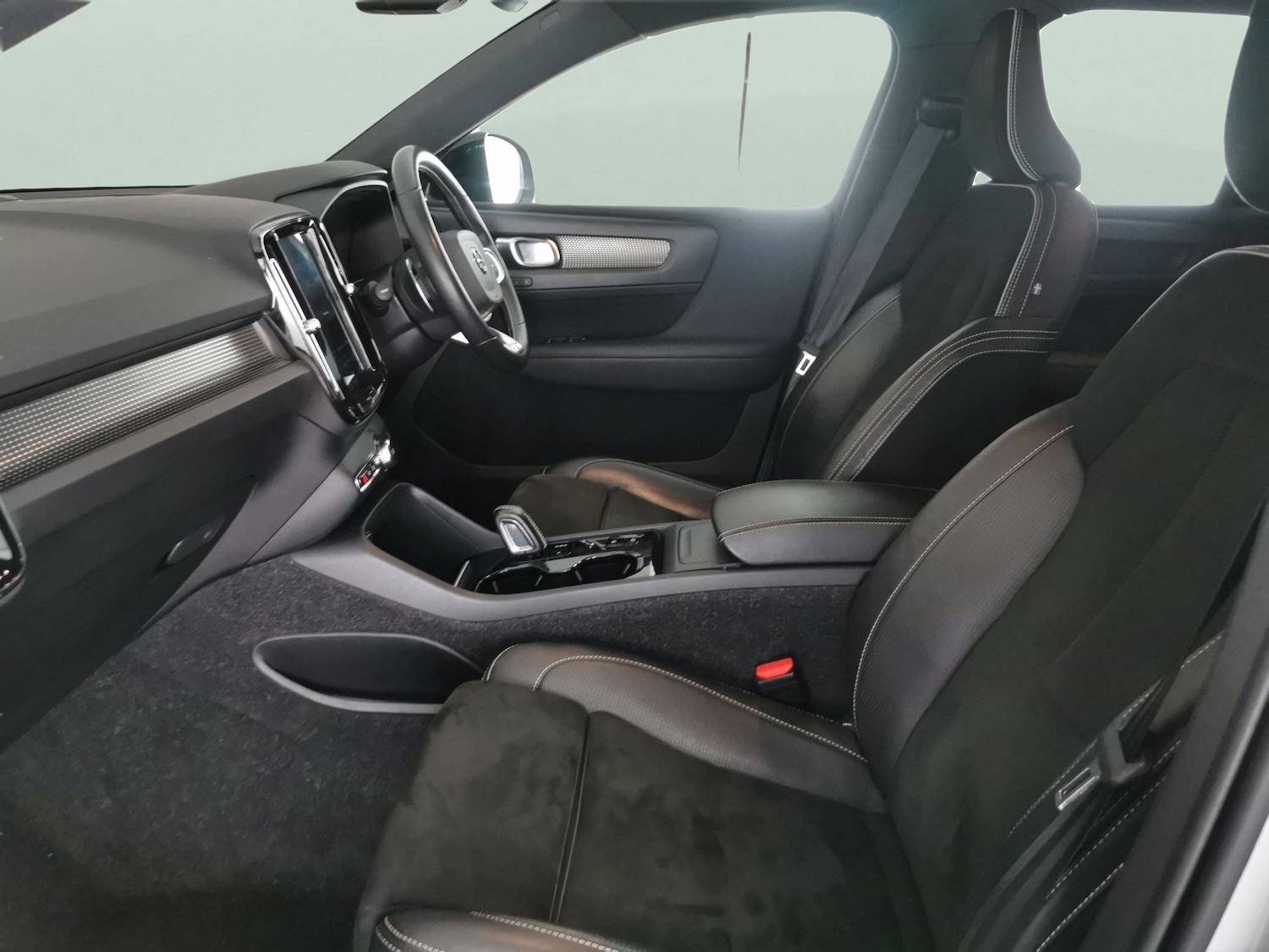 Used Volvo XC40 2019 for sale - 77942598: Photo 4