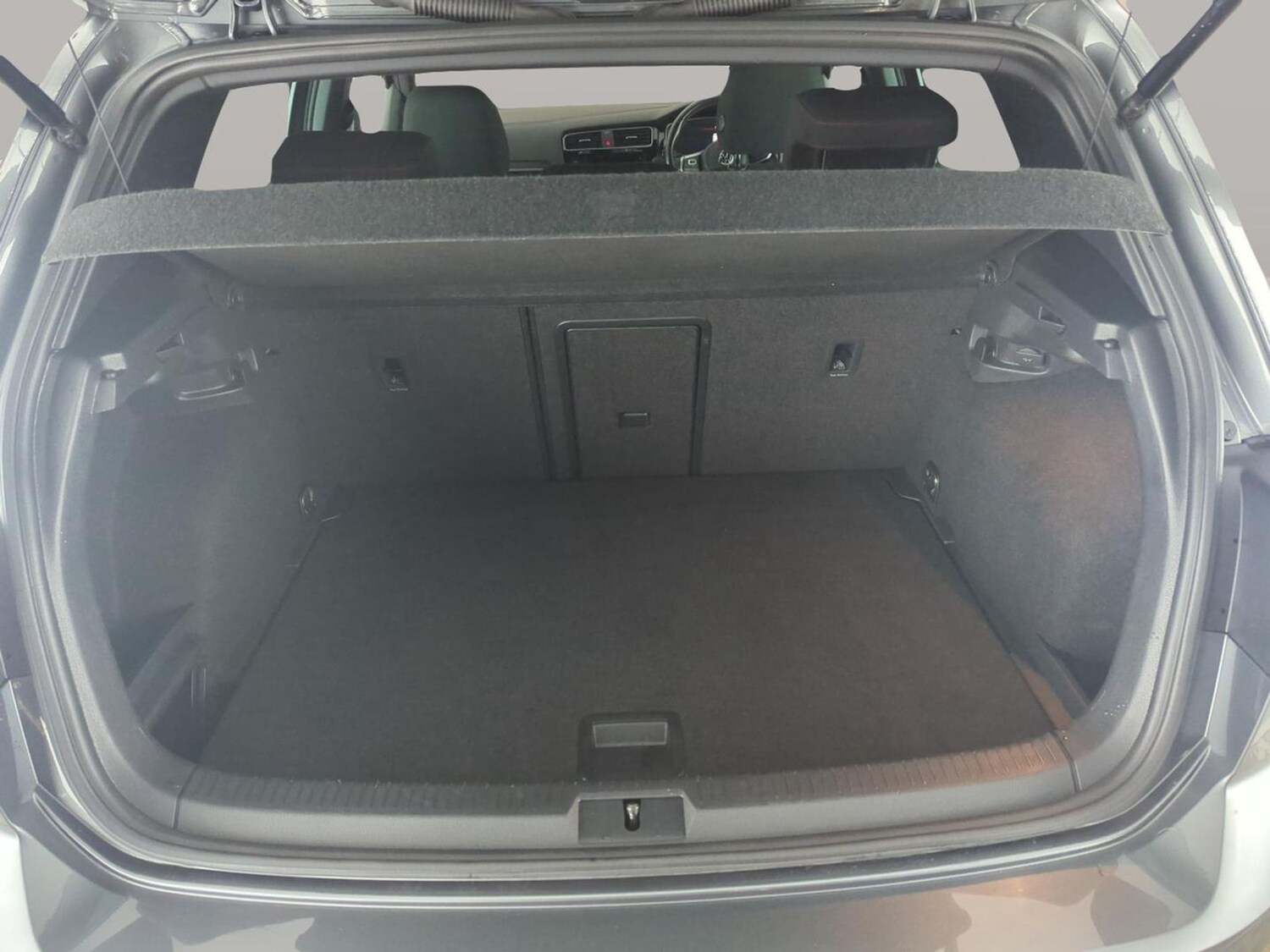 Used Volkswagen Golf 2020 for sale - 77543132: Photo 32