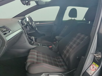 Used Volkswagen Golf 2020 for sale - 77543132: Photo