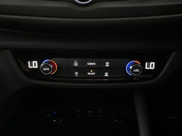 Used Vauxhall Insignia 2021 for sale - 76222286: Photo 24