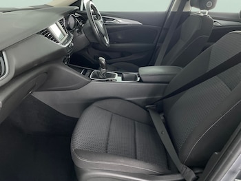 Used Vauxhall Insignia 2021 for sale - 76222286: Photo 4