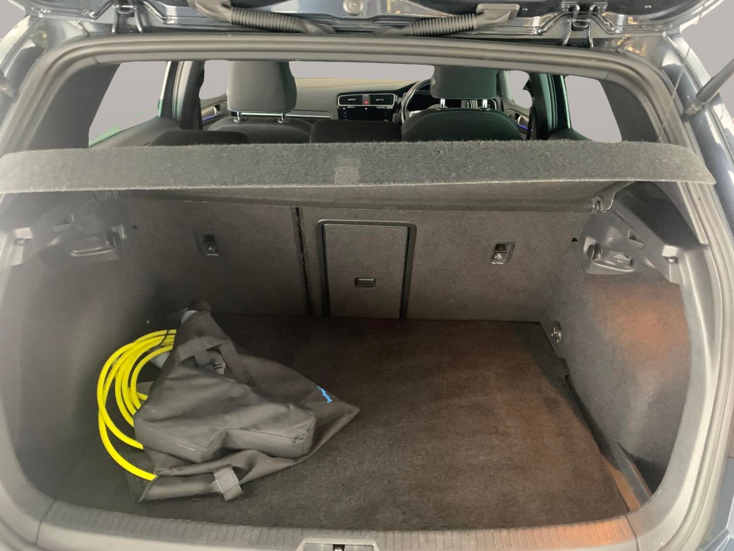 Used Volkswagen Golf 2020 for sale - 76518331: Photo 24