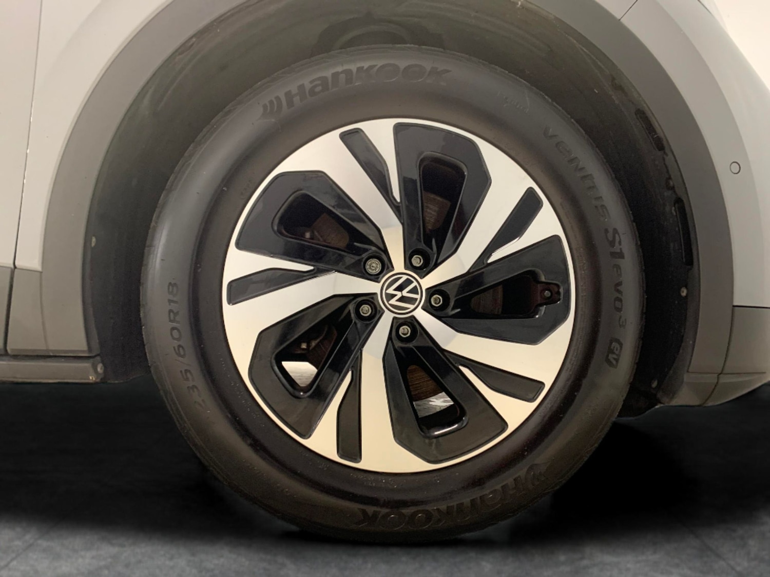 Used Volkswagen ID.4 2023 for sale - 76413115: Photo 32