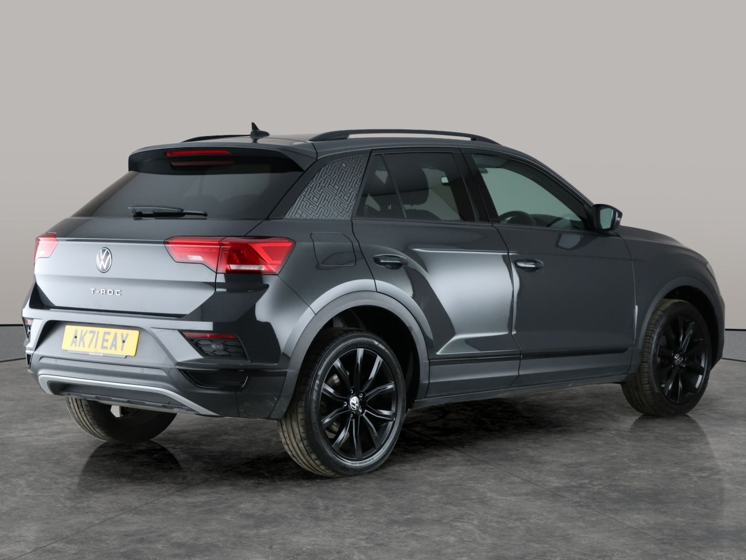 Used Volkswagen T-Roc 2021 for sale - 76555058: Photo 10
