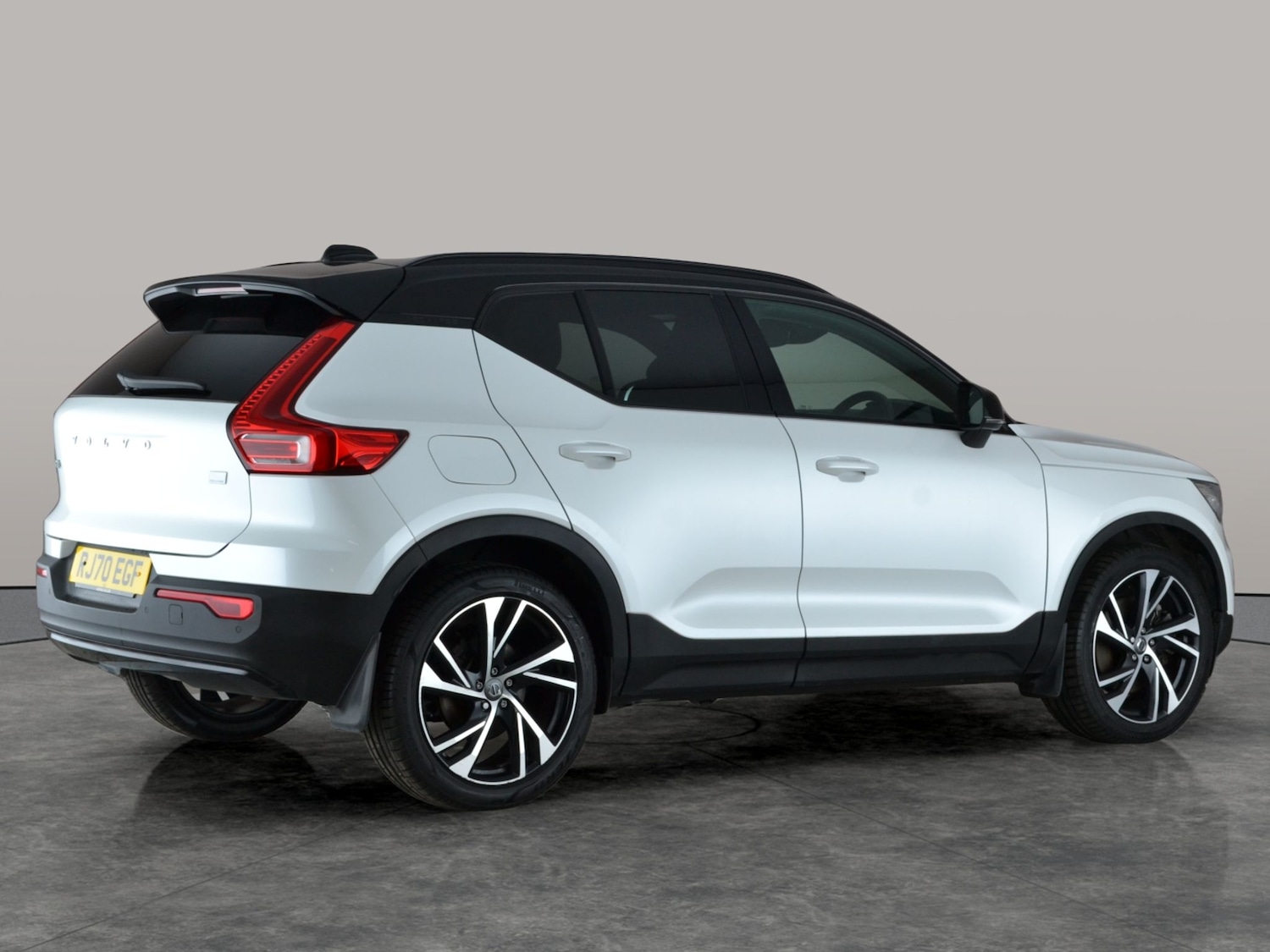 Used Volvo XC40 2020 for sale - 76940370: Photo 10