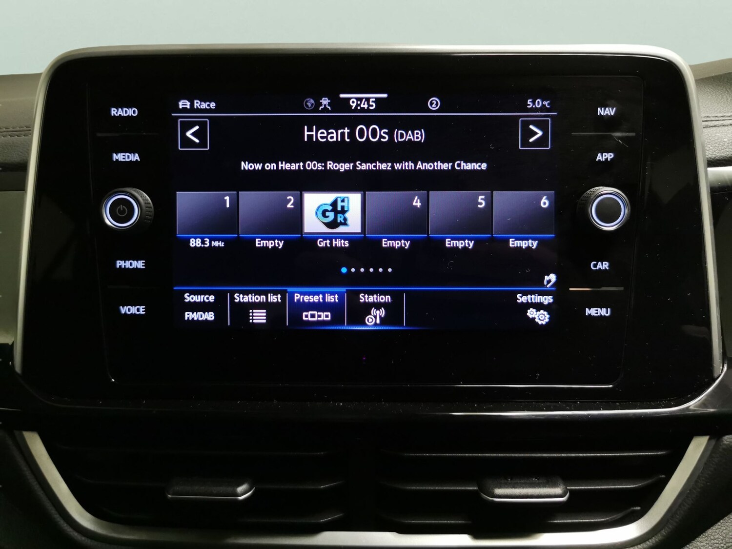 Used Volkswagen T-Roc 2023 for sale - 77347447: Photo 6