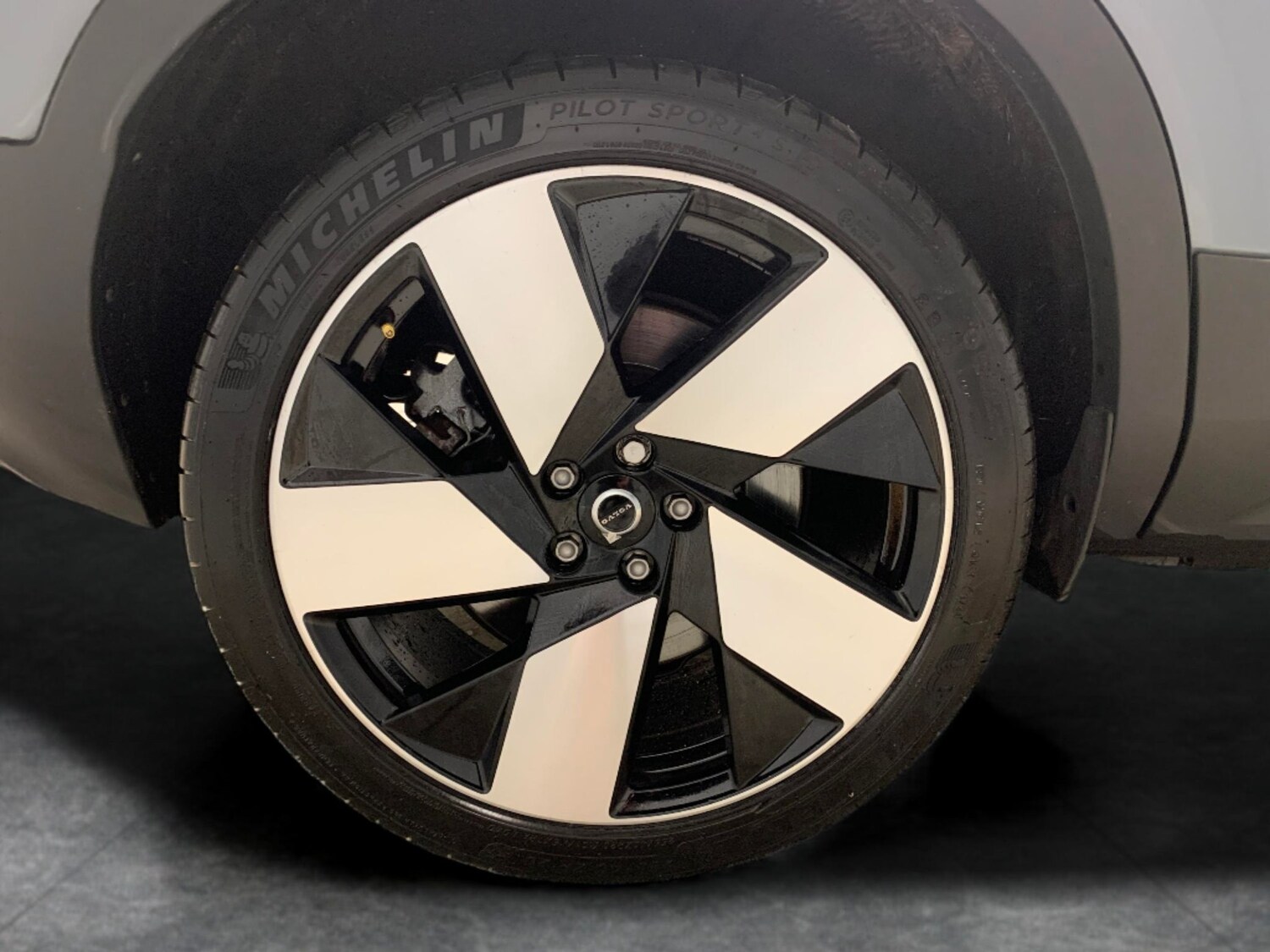 Used Volvo XC40 2022 for sale - 77743363: Photo 25