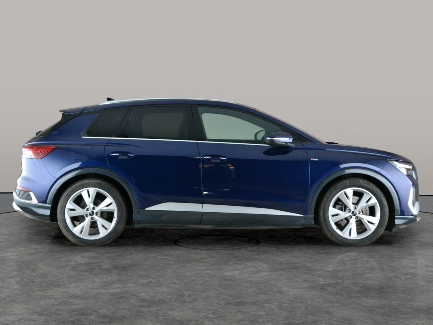 Used Audi Q4 e-tron 2021 for sale - 77232681: Photo 8