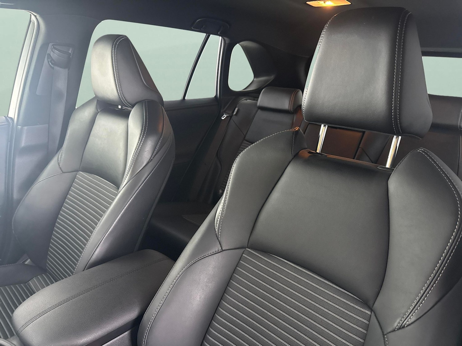 Used Toyota RAV4 2021 for sale - 77775982: Photo 15