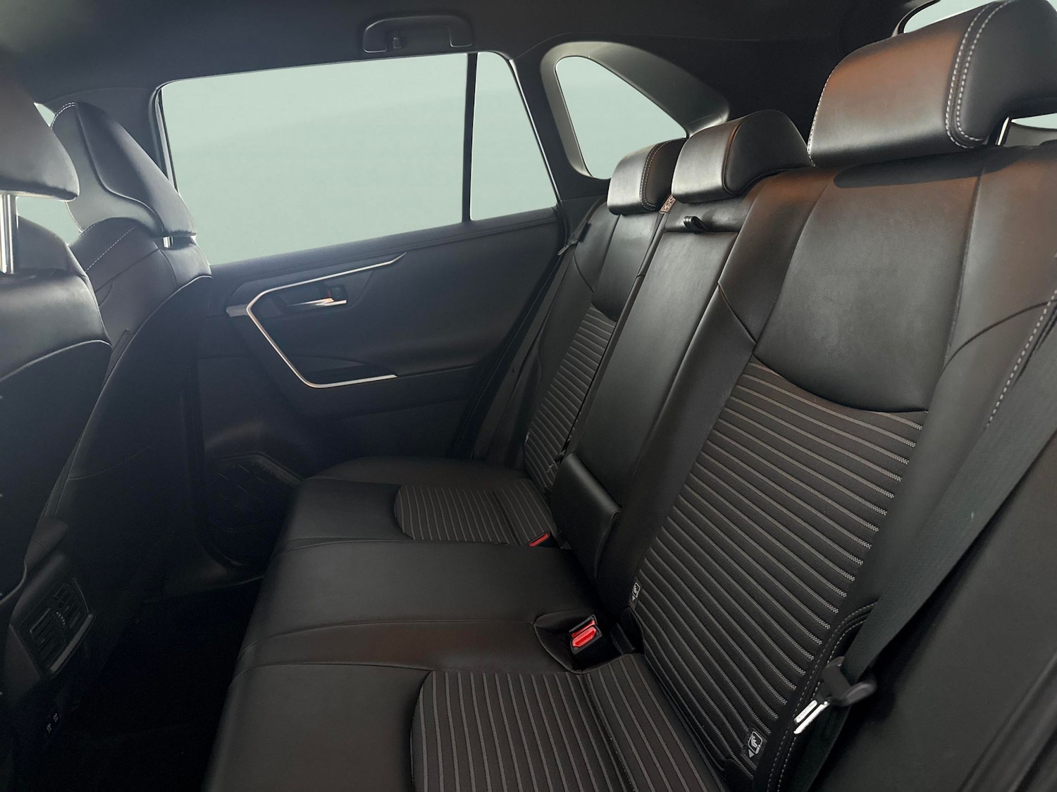 Used Toyota RAV4 2021 for sale - 77775982: Photo 28