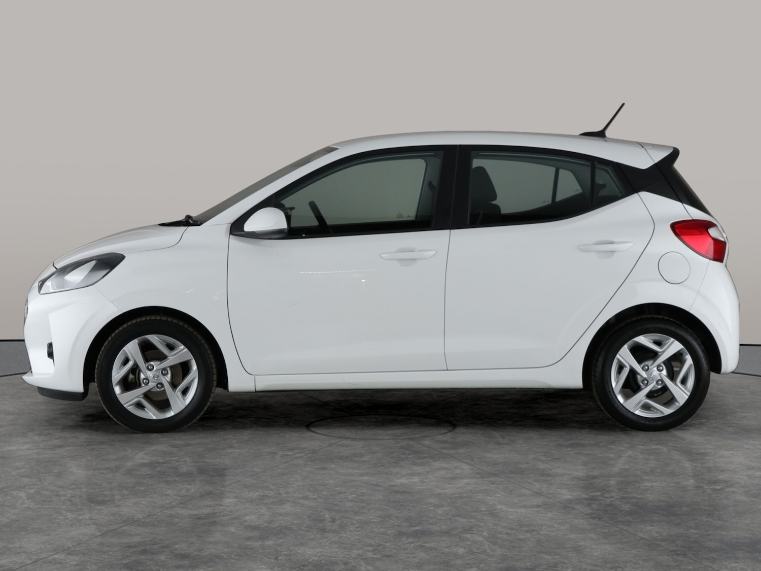 Used Hyundai i10 2022 for sale - 76682181: Photo 13