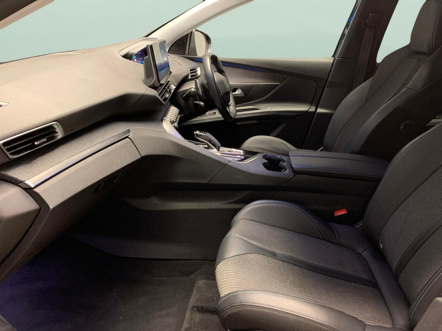 Used Peugeot 3008 2022 for sale - 76400994: Photo 4