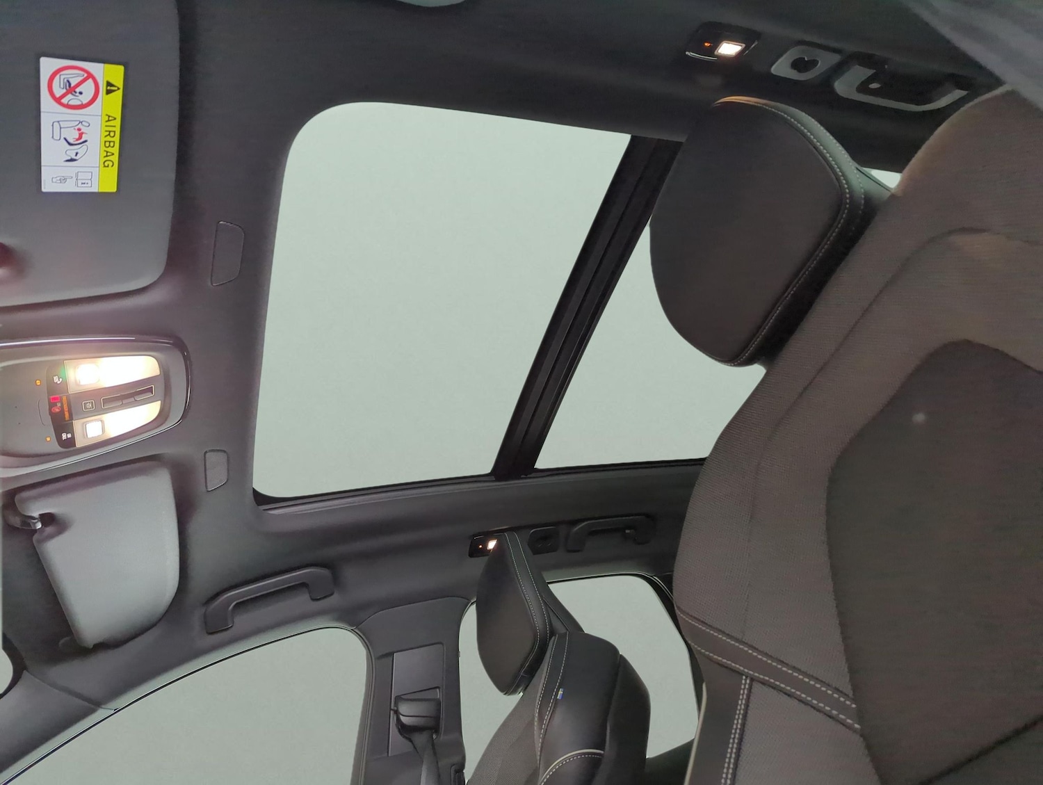 Used Volvo XC60 2021 for sale - 77634921: Photo 5