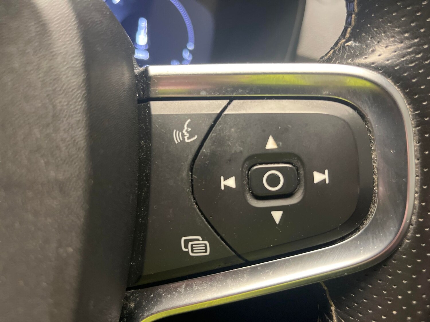 Used Volvo XC40 2021 for sale - 77676093: Photo 19