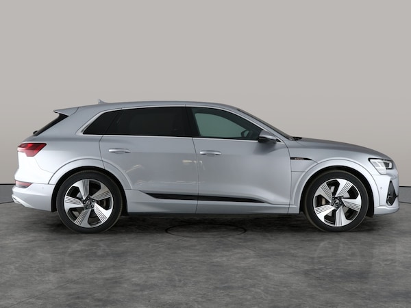 Used Audi e-tron 2022 for sale - 76204974: Photo 14