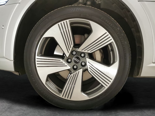 Used Audi e-tron 2022 for sale - 76204974: Photo 41
