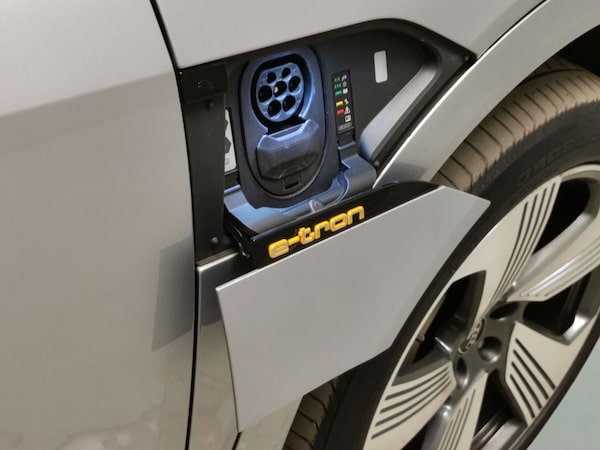 Used Audi e-tron 2022 for sale - 76204974: Photo 51