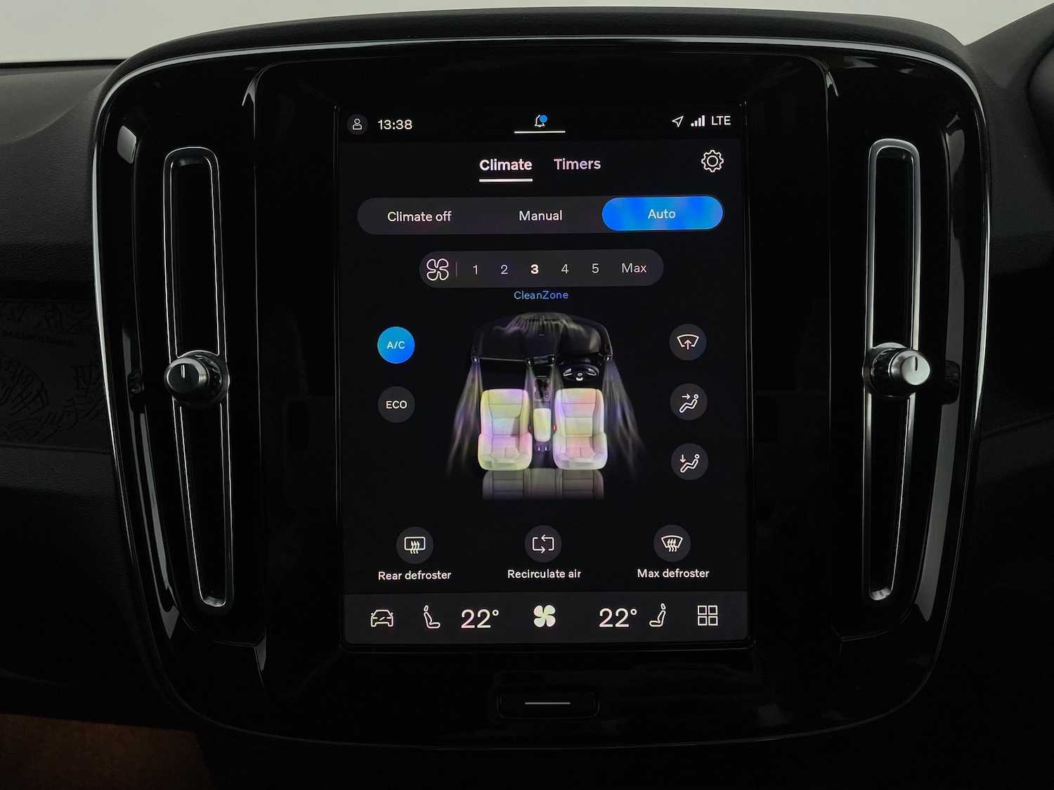 Used Volvo XC40 2023 for sale - 78107807: Photo 18