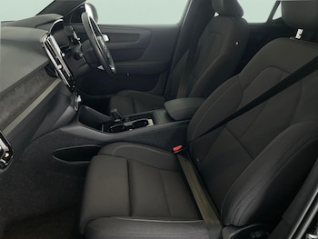 Used Volvo XC40 2023 for sale - 78107807: Photo