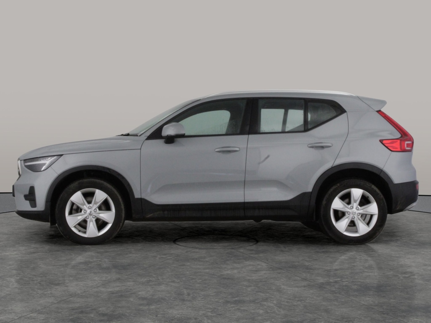 Used Volvo XC40 2024 for sale - 77718352: Photo 13